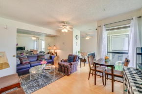 Condo with Pool Access 3 Mi to Downtown Fort Worth!